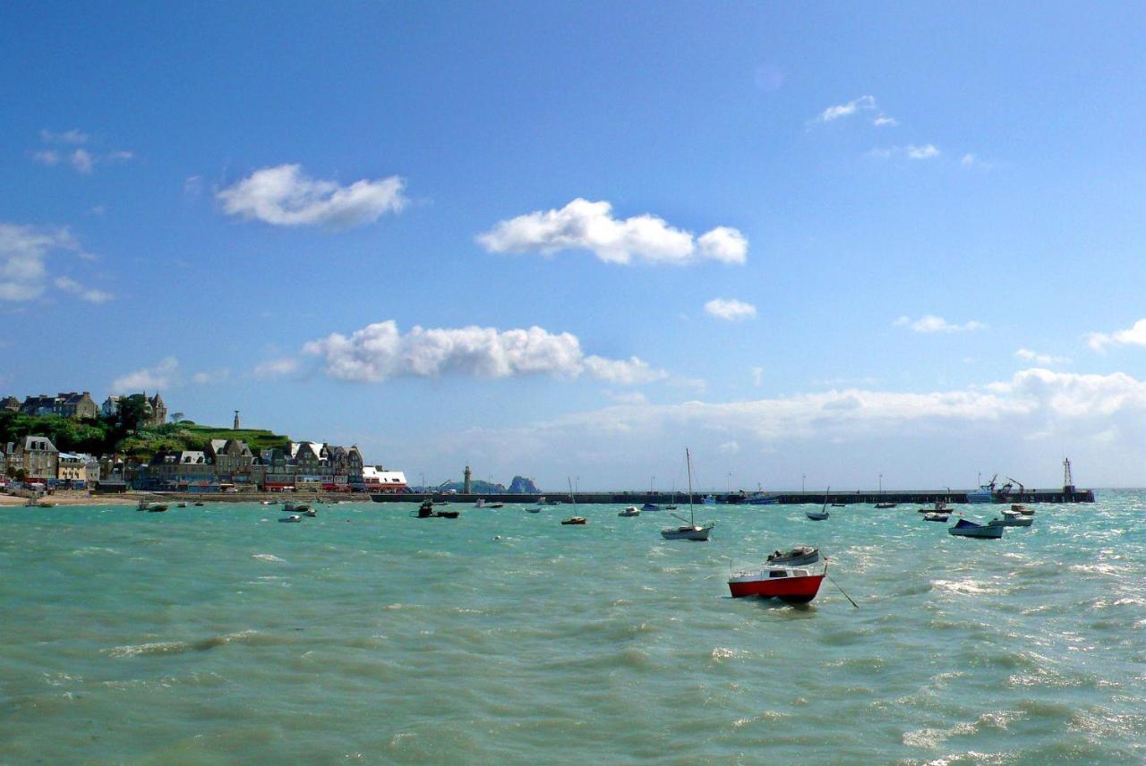 Cancale, Centre Ville, Triplex Le Pecheur Appartamento Esterno foto